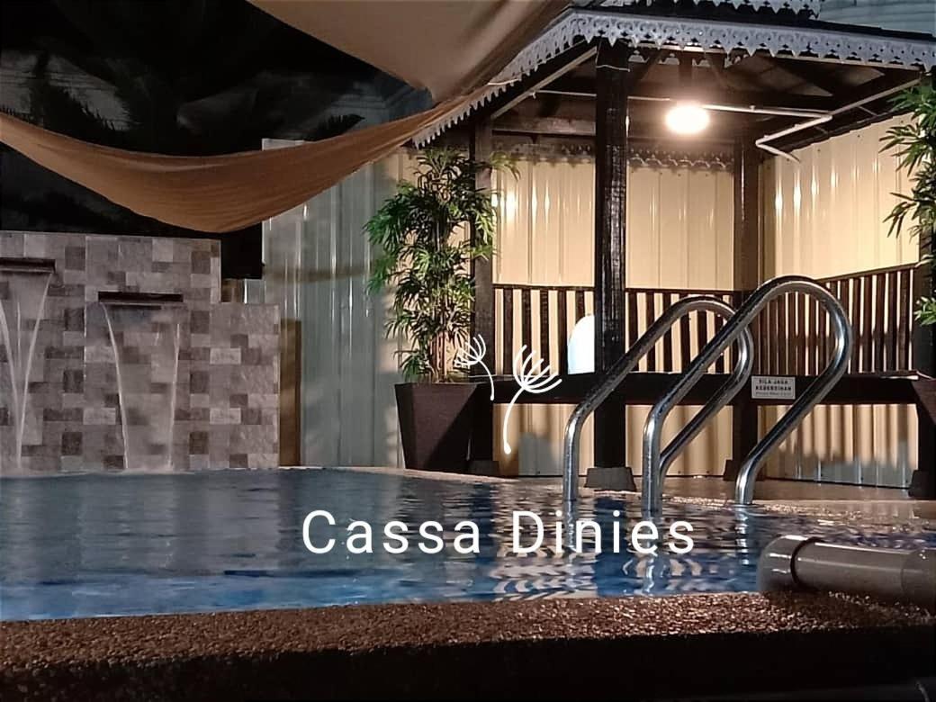Private Pool Cassa Dinies, Wifi , Bbq,10 Pax Villa Rantau Panjang Ngoại thất bức ảnh