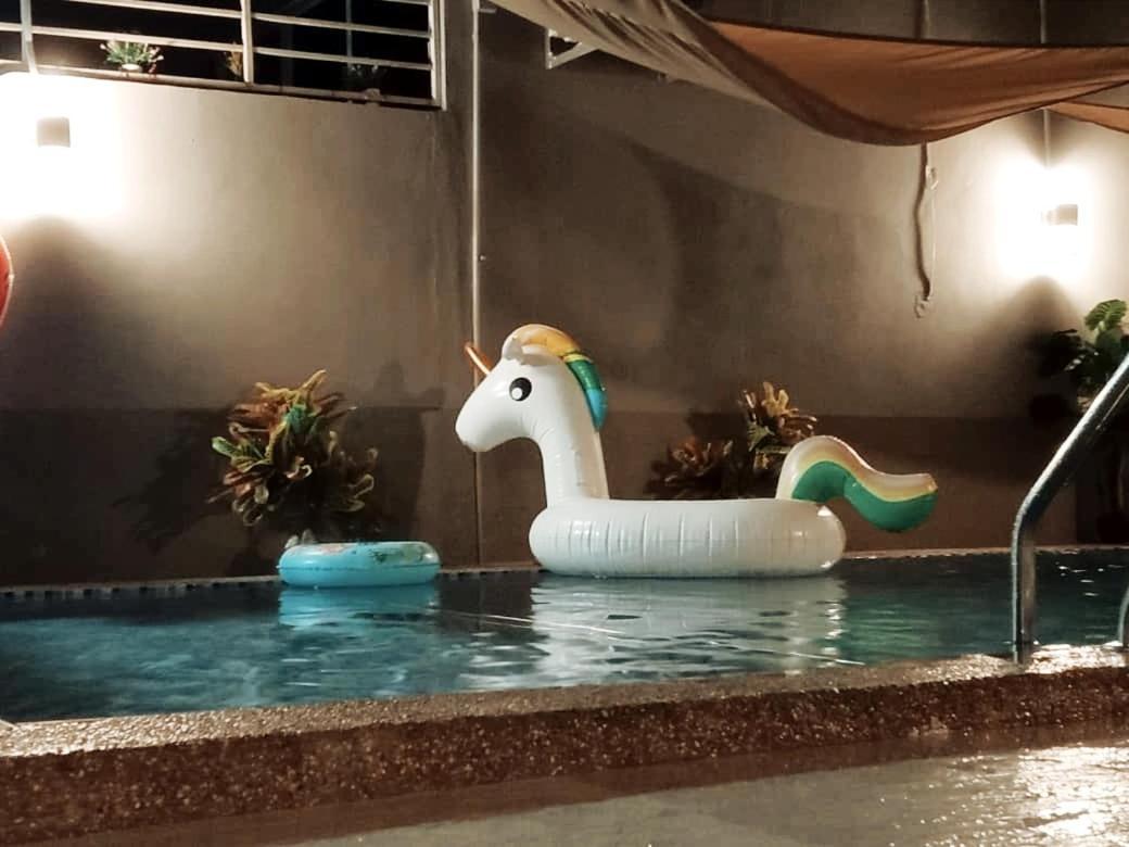 Private Pool Cassa Dinies, Wifi , Bbq,10 Pax Villa Rantau Panjang Ngoại thất bức ảnh