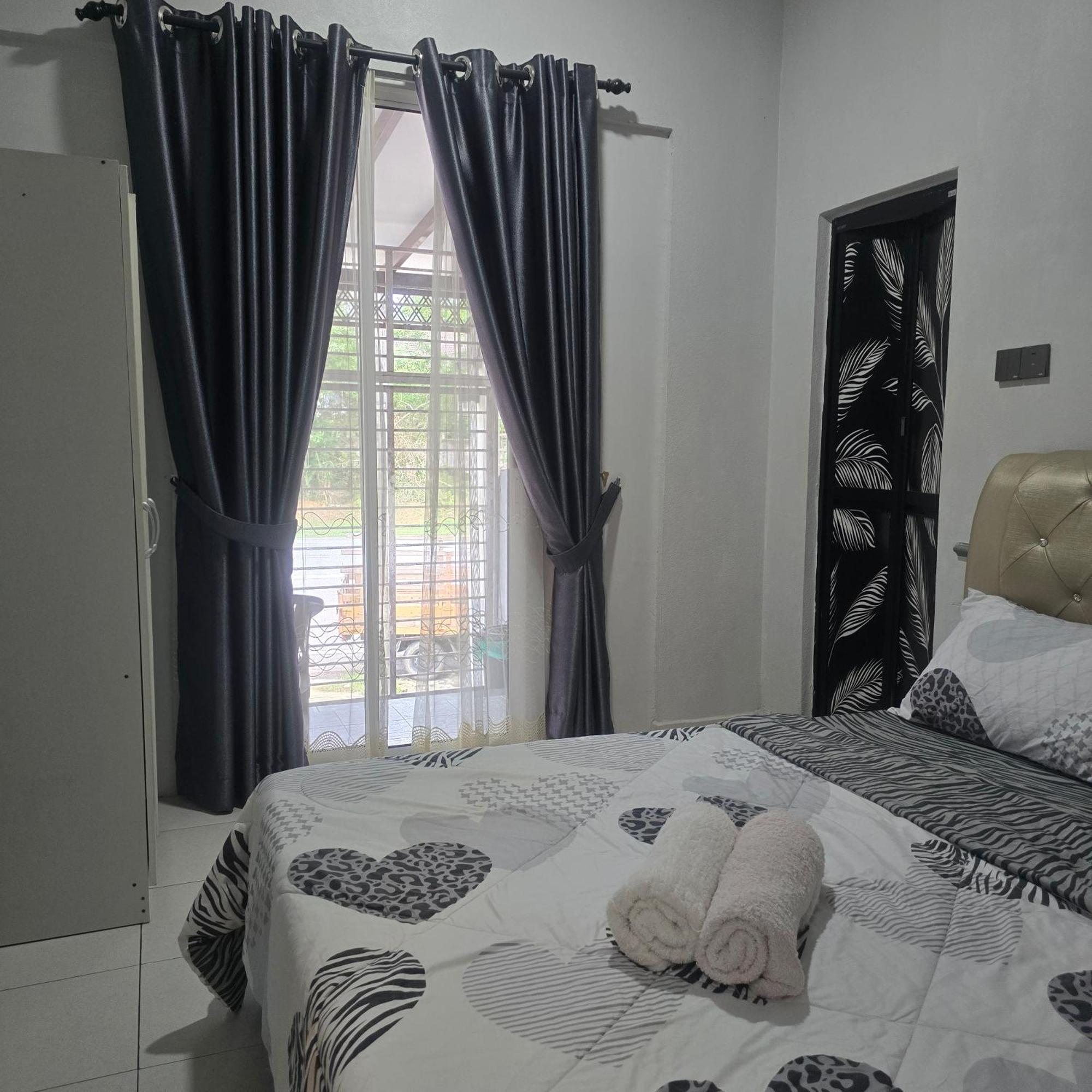 Private Pool Cassa Dinies, Wifi , Bbq,10 Pax Villa Rantau Panjang Ngoại thất bức ảnh